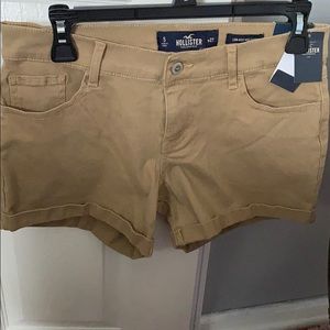 NWT Hollister Khaki Shorts